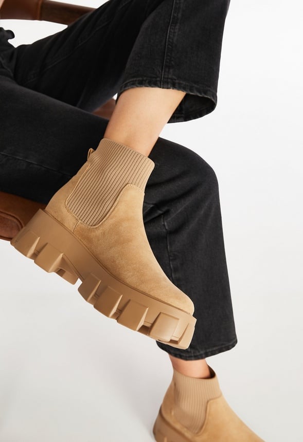 Arden Lug Sole Ankle Boot Sand