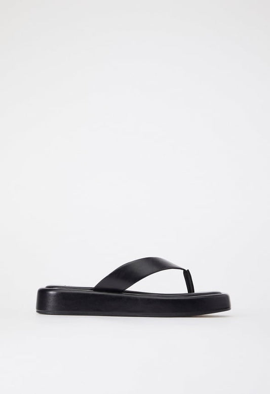 Lakey Flat Sandal Black