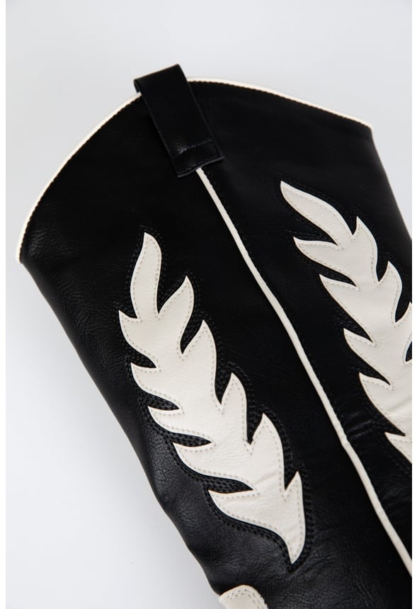 Esperanza Cowboy Boot Black/Cream