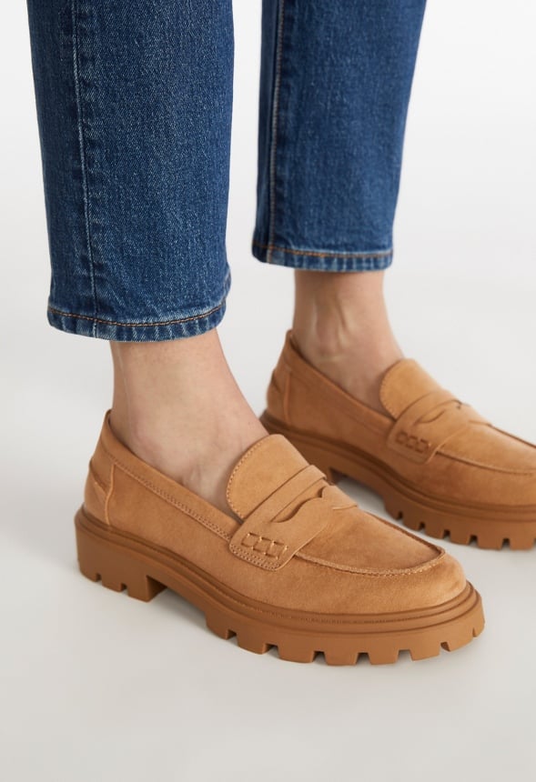 Colette Lug Sole Loafer Light Camel