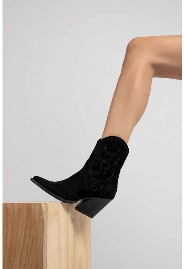 Lucia Cowboy Boot Black