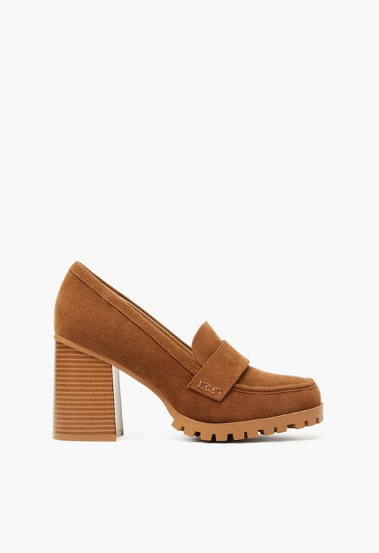 Nora Block Heeled Pump Camel