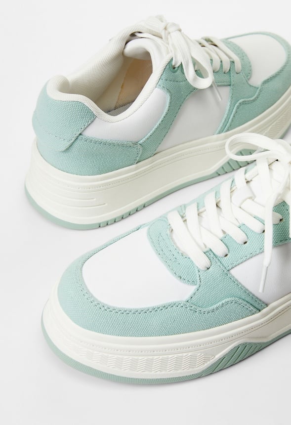 Billie Court Trainers Subtle Green/ Bright White